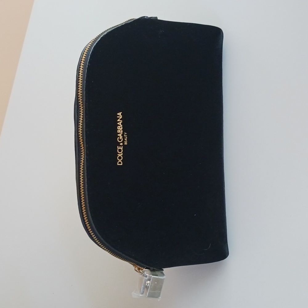 NWOT Dolce & Gabbana Cosmetic Bag - Picture 9 of 9